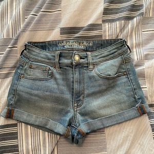 American Eagle high rise shorts❄️